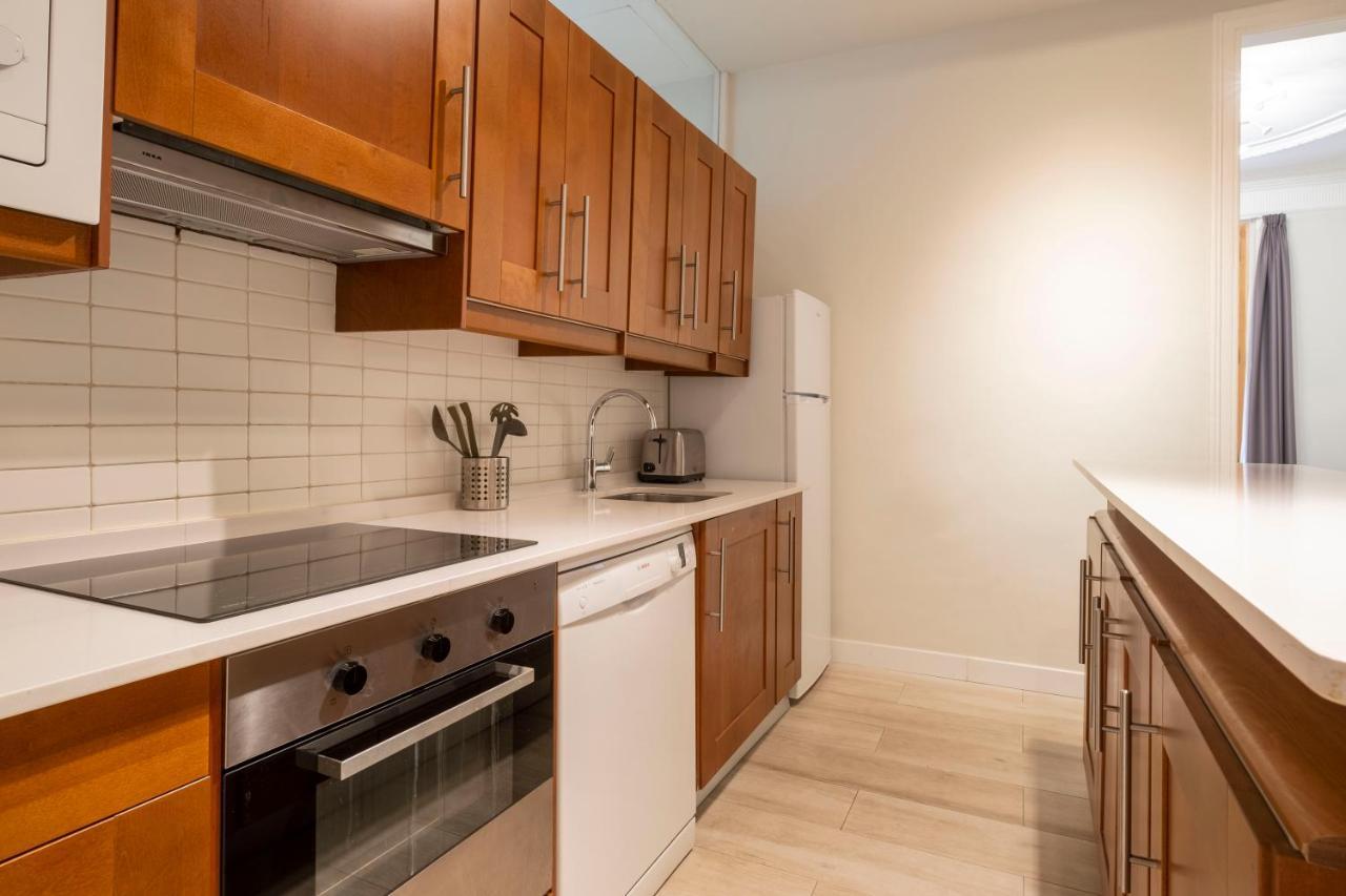 Aspasios Gracia Apartments Барселона Екстериор снимка