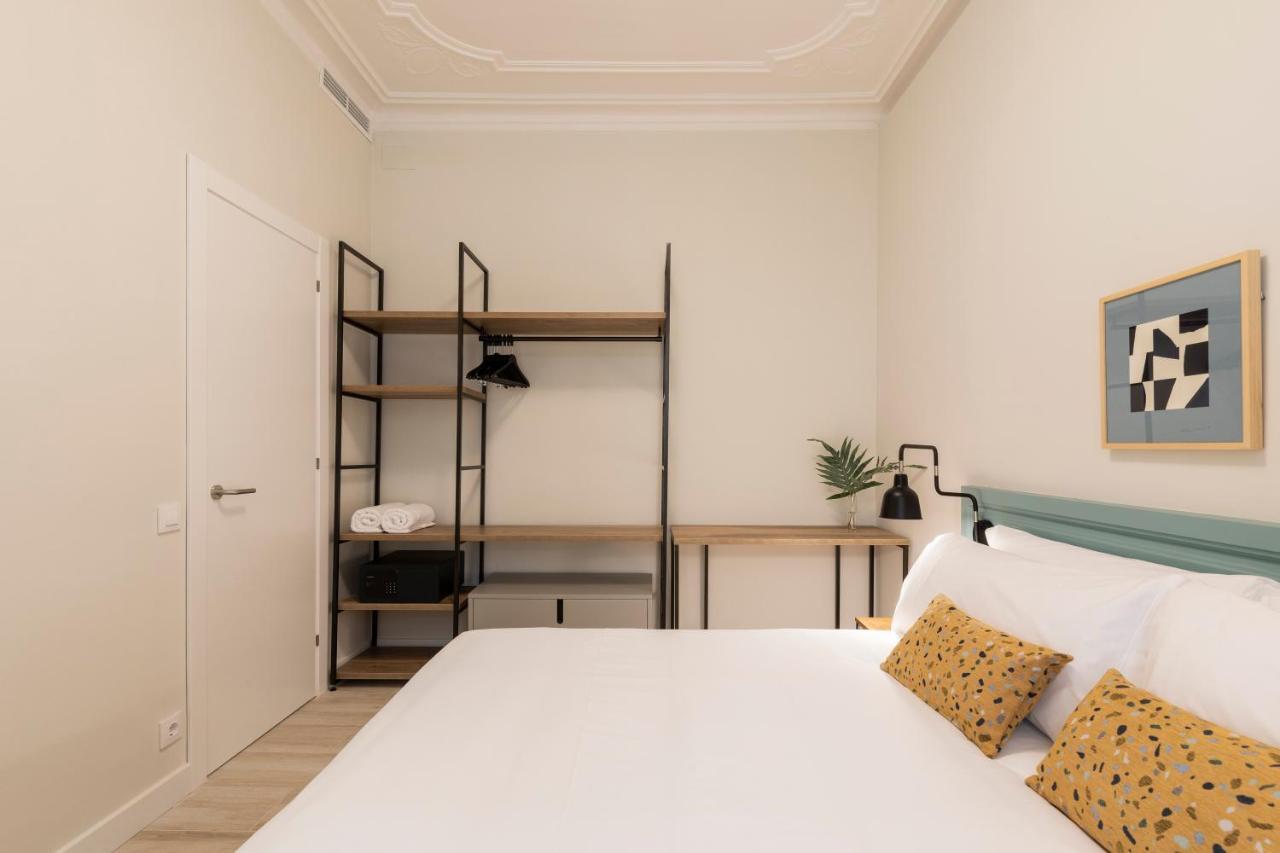 Aspasios Gracia Apartments Барселона Екстериор снимка